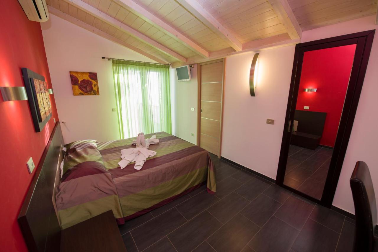 B&B Valentino Coccorino Extérieur photo